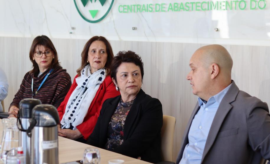 Parceria entre Ceasa Paraná e Fundação Araucária garante modernização dos mercados atacadistas