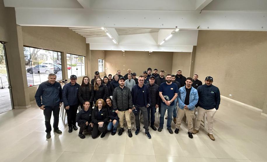 Fecoagro e Estudantes de Agronomia visitam as Ceasas de Curitiba e Cascavel