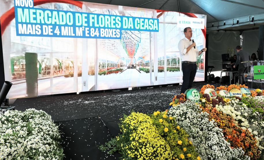 Ratinho Junior assina ordem de serviço do novo Mercado de Flores da Ceasa Curitiba