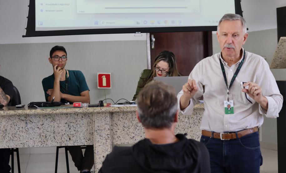 Diretor administrativo financeiro João Luiz Buso apresentou o novo Sistema de Rateio, além das despesas mensais da unidade.