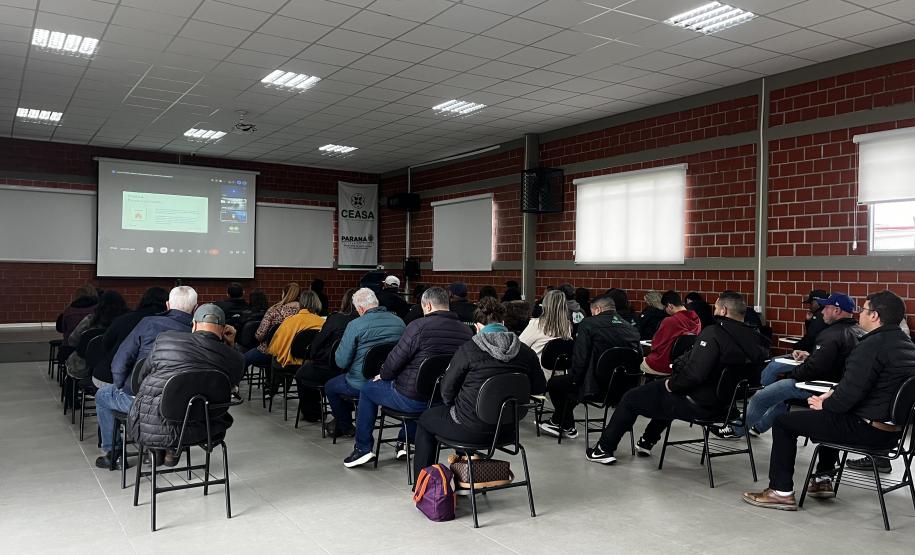 Dia de treinamentos na Ceasa Curitiba