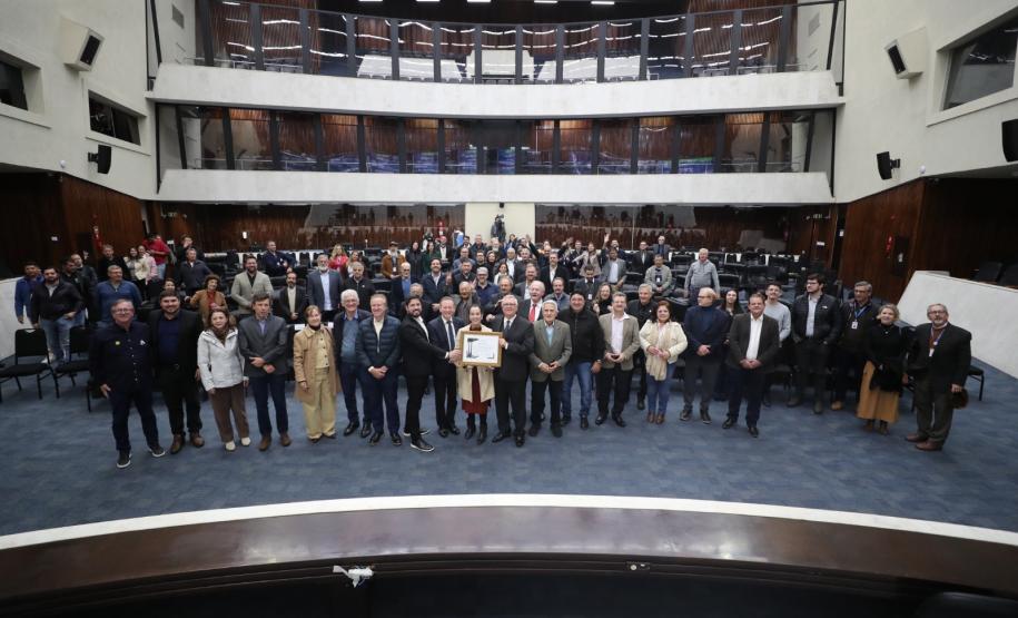 Ceasa Paraná participa de homenagem aos 70 anos do IDR-Paraná