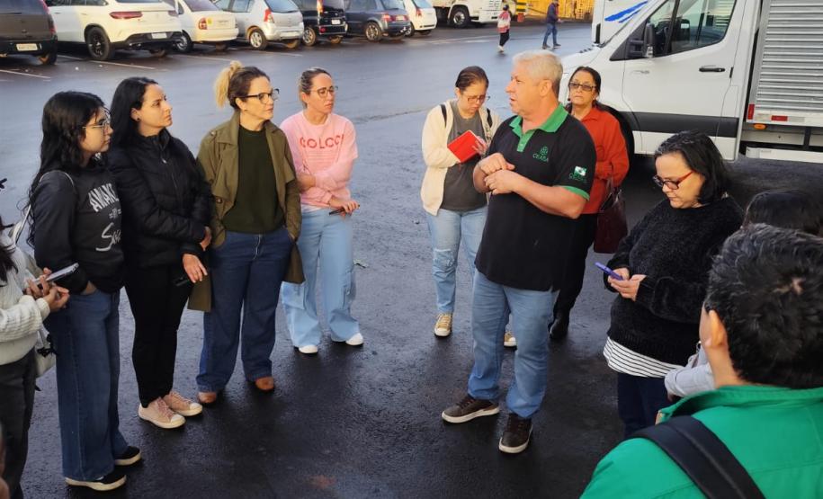Estudantes do curso de Gastronomia do IFPR visitam a Ceasa de Foz do Iguaçu