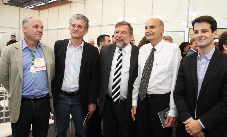 Flávio Arns afirma que Ceasas do Paraná são referência em qualidade